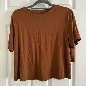 NUUDS pajamas top and shorts, size medium